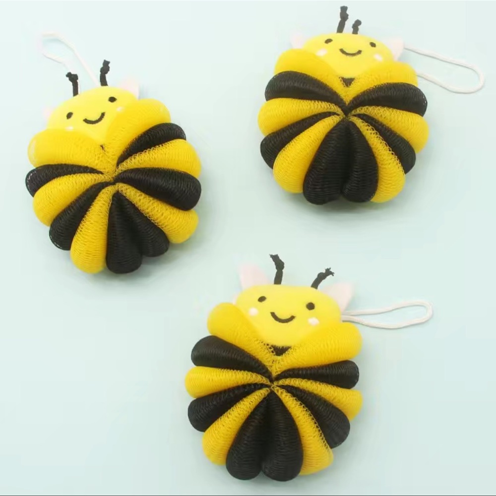 1 pc Yellow and Black Bumble Bee Loofah Bath Washing Exfoliating Sponge